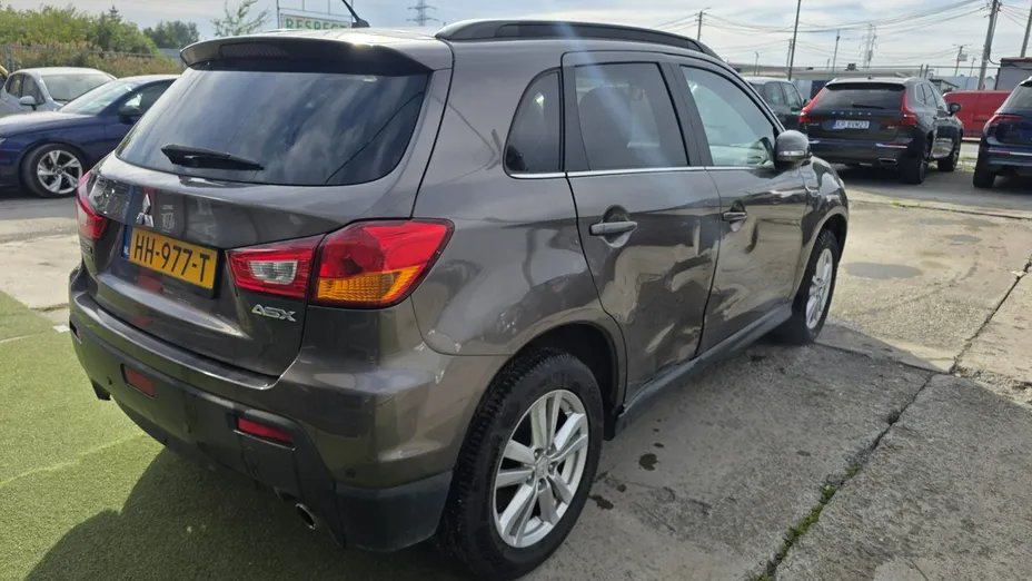 MITSUBISHI ASX -