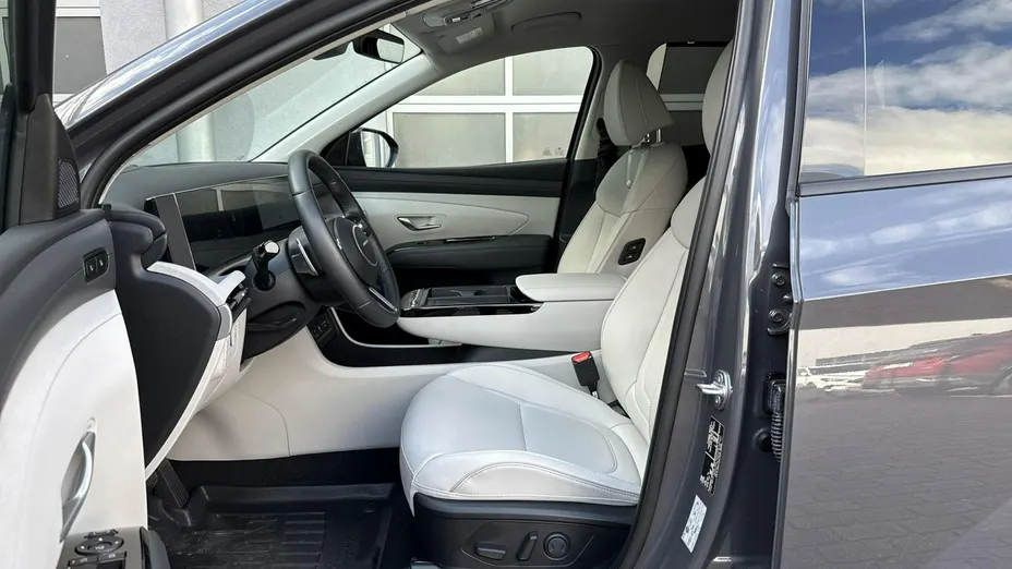 HYUNDAI Tucson -