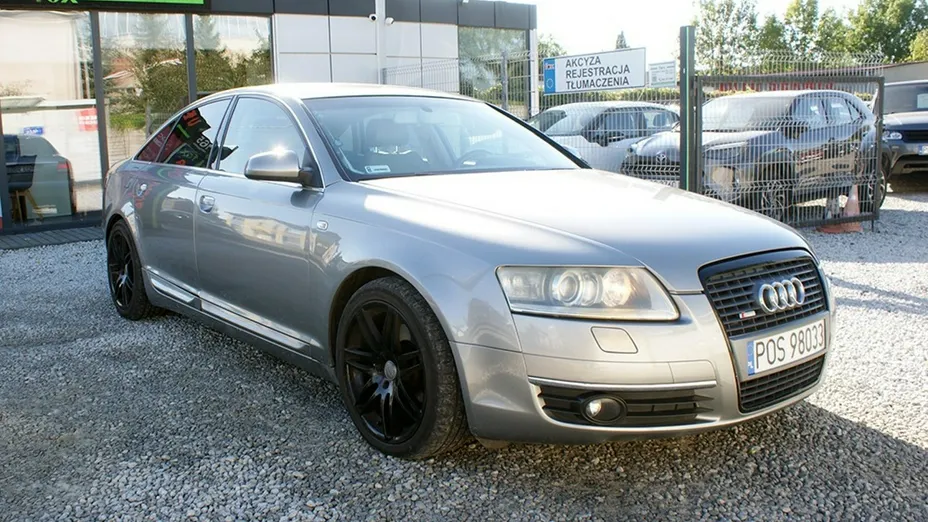 AUDI A6 -