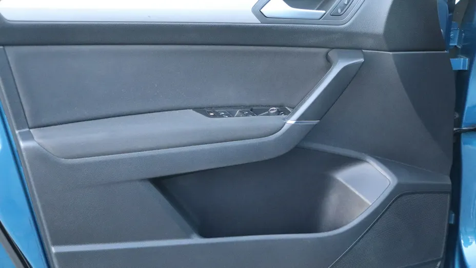 VOLKSWAGEN Touran -