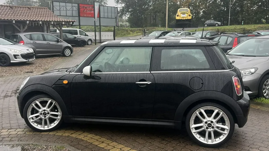 MINI Cooper -