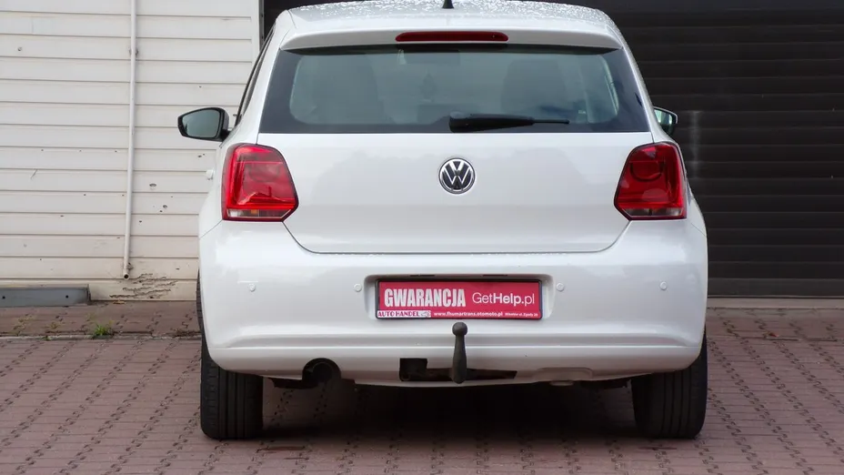 VOLKSWAGEN Polo -
