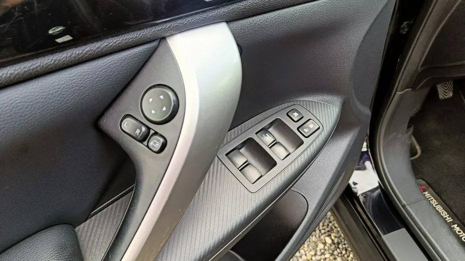 MITSUBISHI Eclipse Cross -