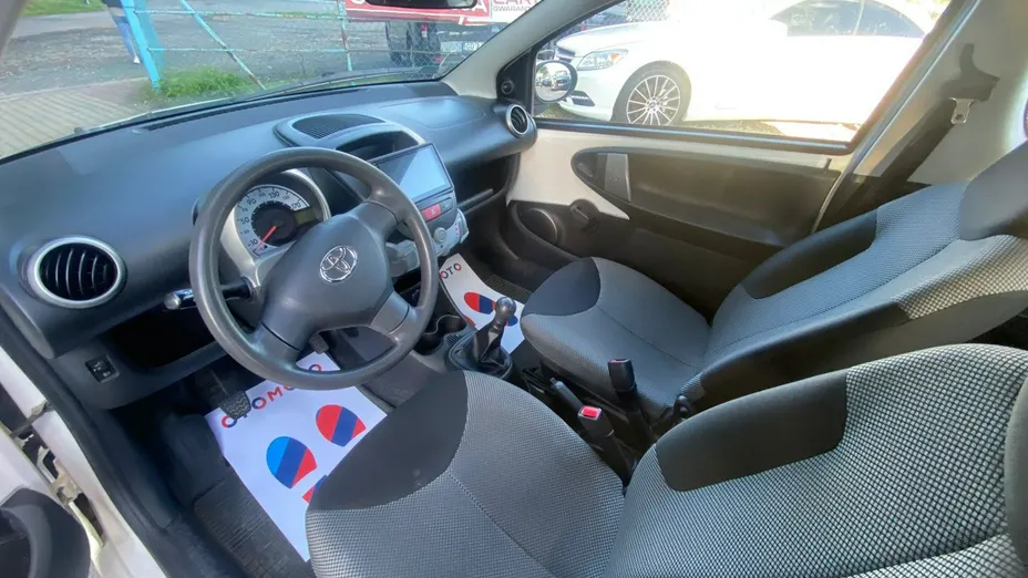 TOYOTA Aygo -
