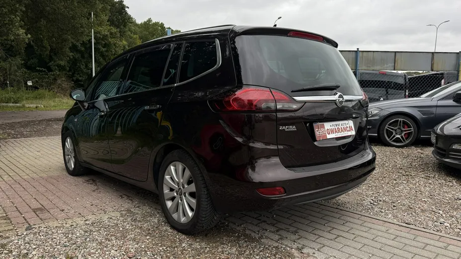 OPEL Zafira -