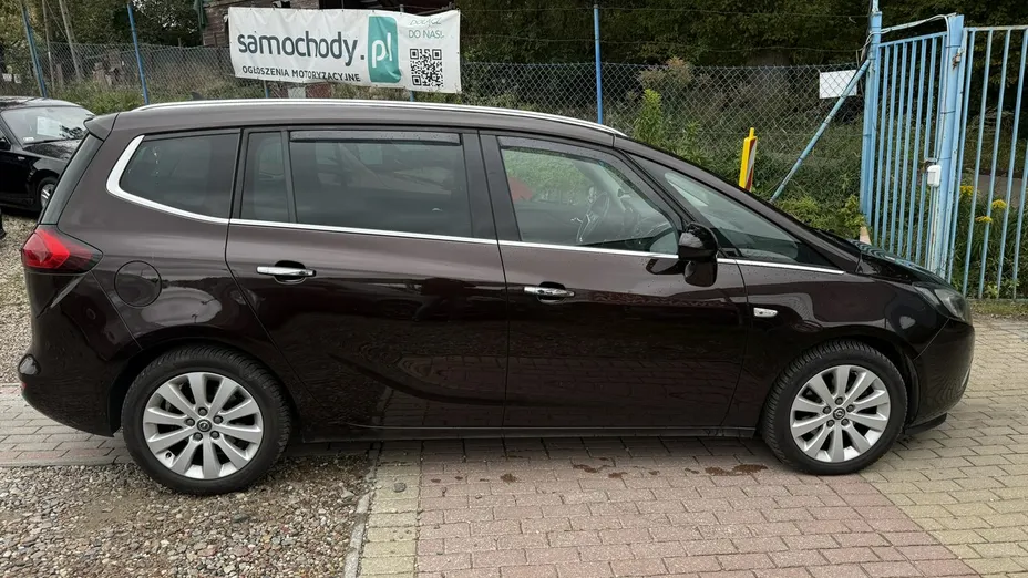 OPEL Zafira -