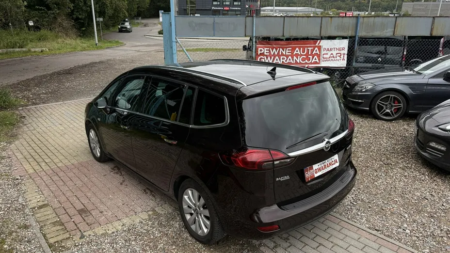 OPEL Zafira -