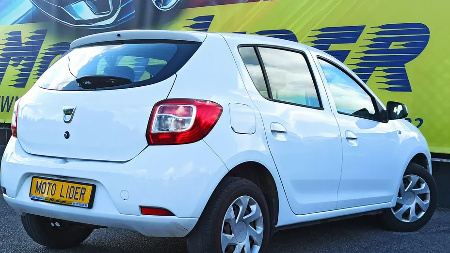 DACIA Sandero -