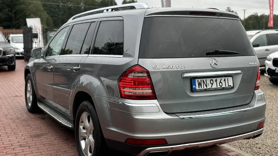 MERCEDES-BENZ GL -
