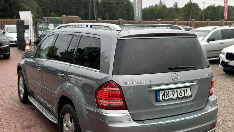 MERCEDES-BENZ GL -