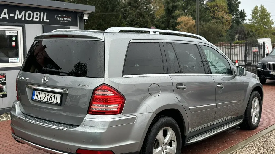 MERCEDES-BENZ GL -