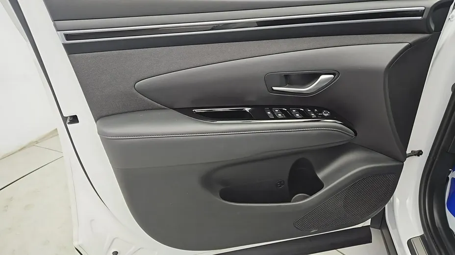 HYUNDAI Tucson -