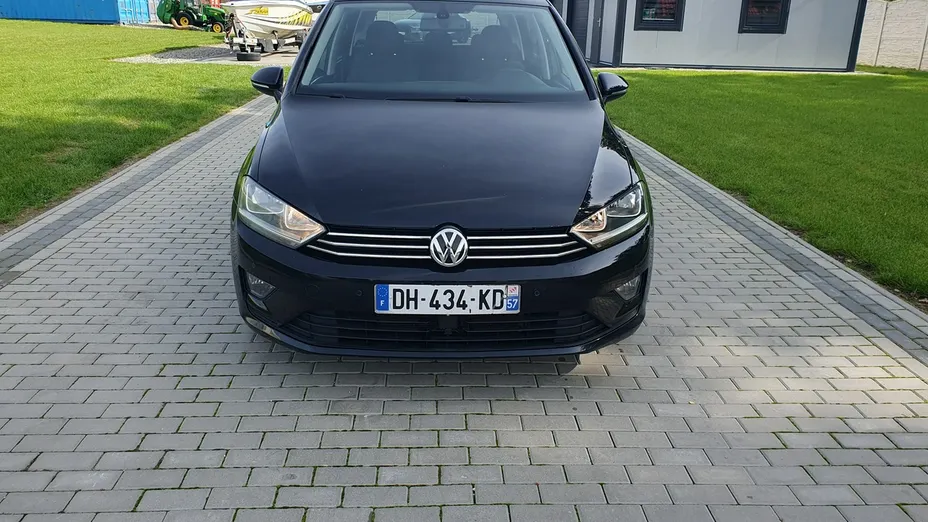 VOLKSWAGEN Golf Sportsvan -