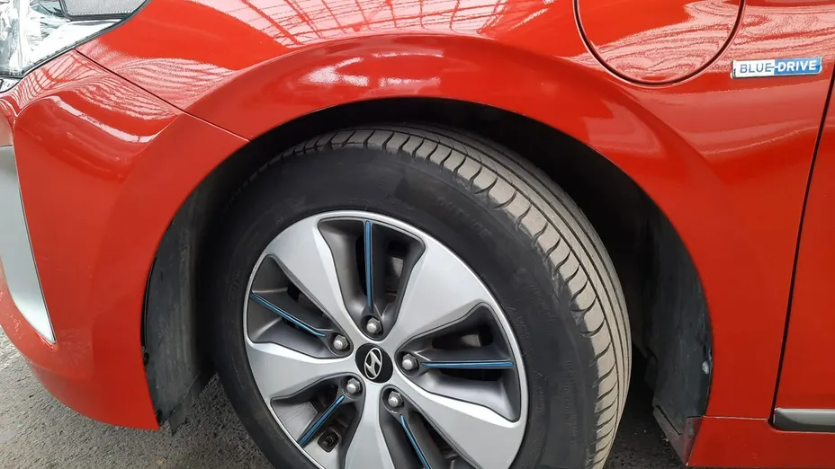 HYUNDAI Ioniq -