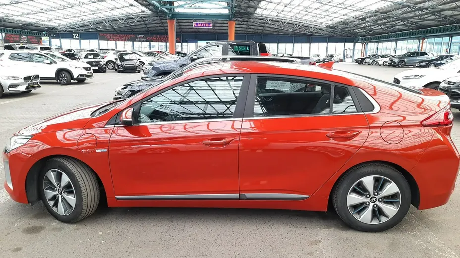 HYUNDAI Ioniq -