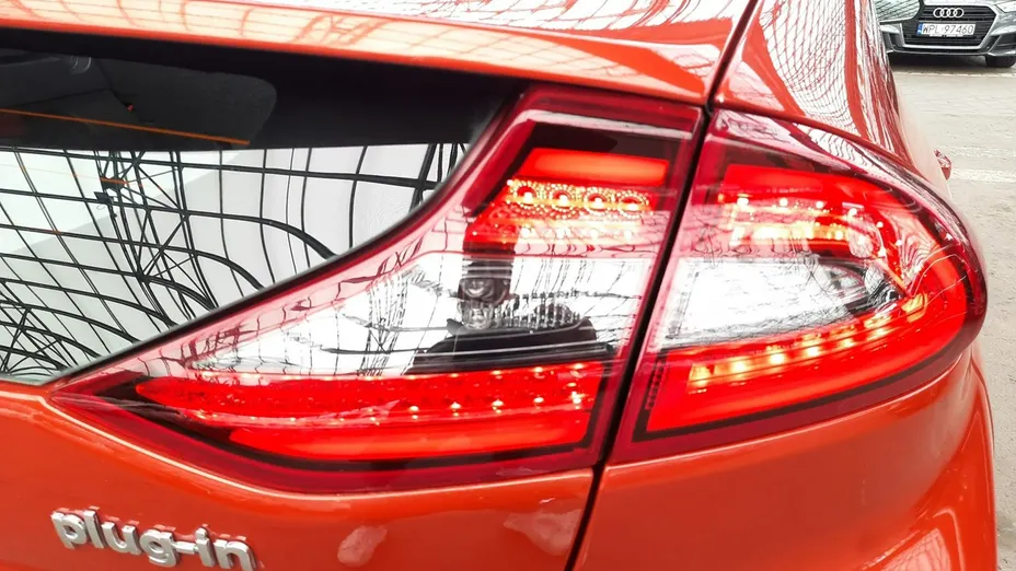 HYUNDAI Ioniq -