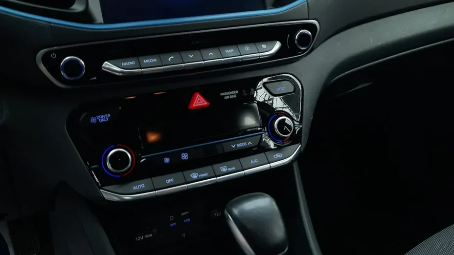 HYUNDAI Ioniq -