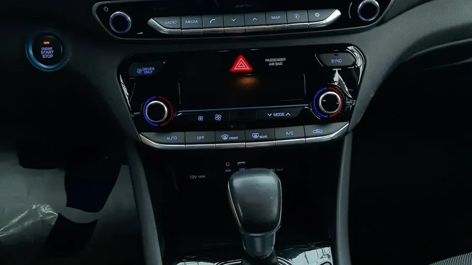 HYUNDAI Ioniq -