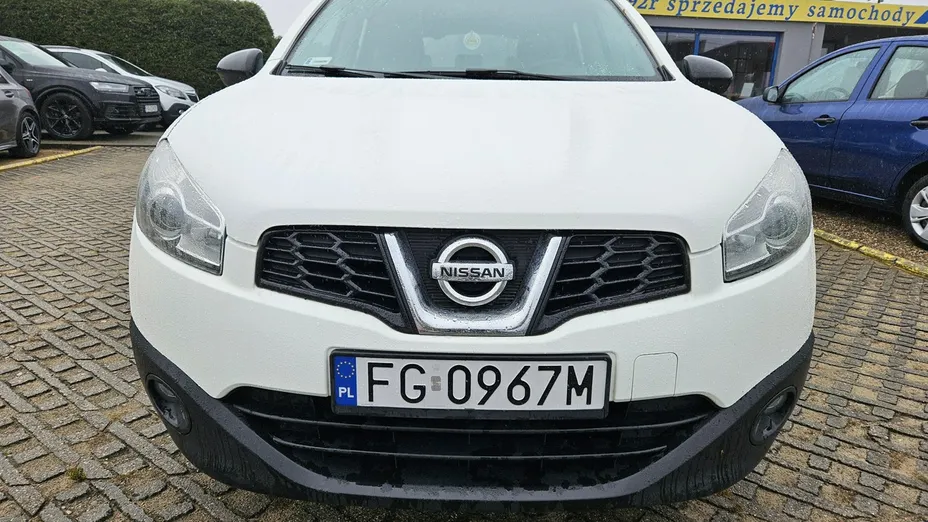 NISSAN Qashqai -
