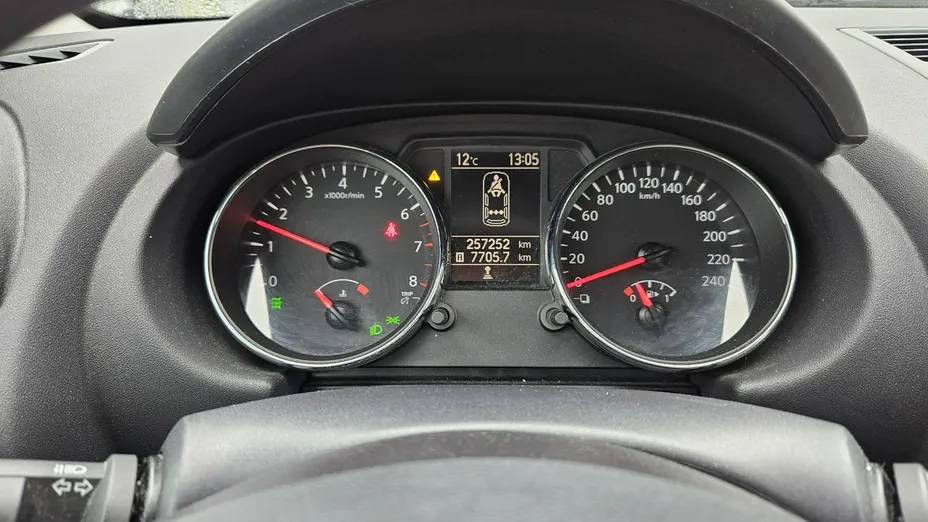 NISSAN Qashqai -