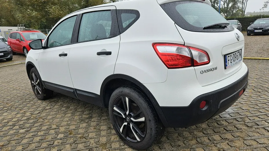 NISSAN Qashqai -