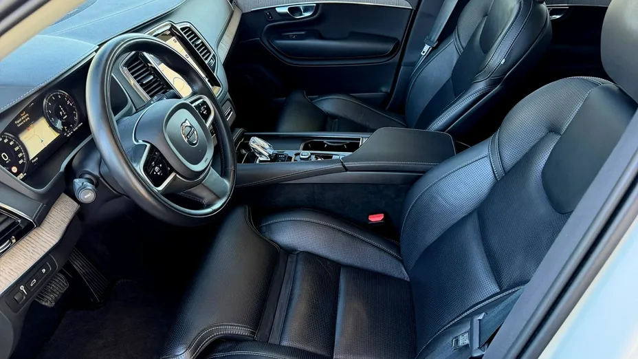 VOLVO XC90 -