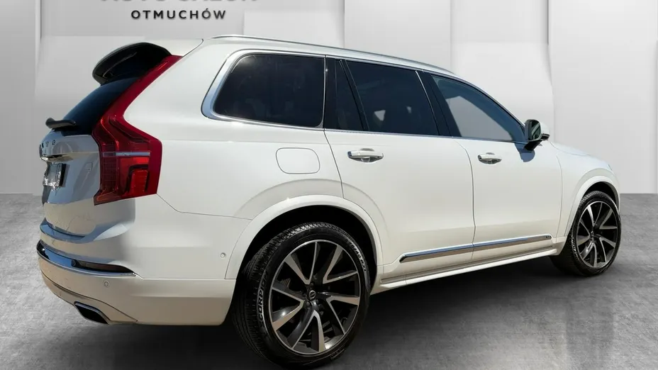 VOLVO XC90 -