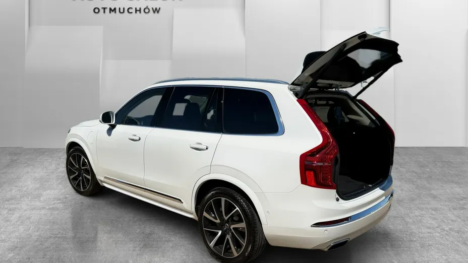 VOLVO XC90 -