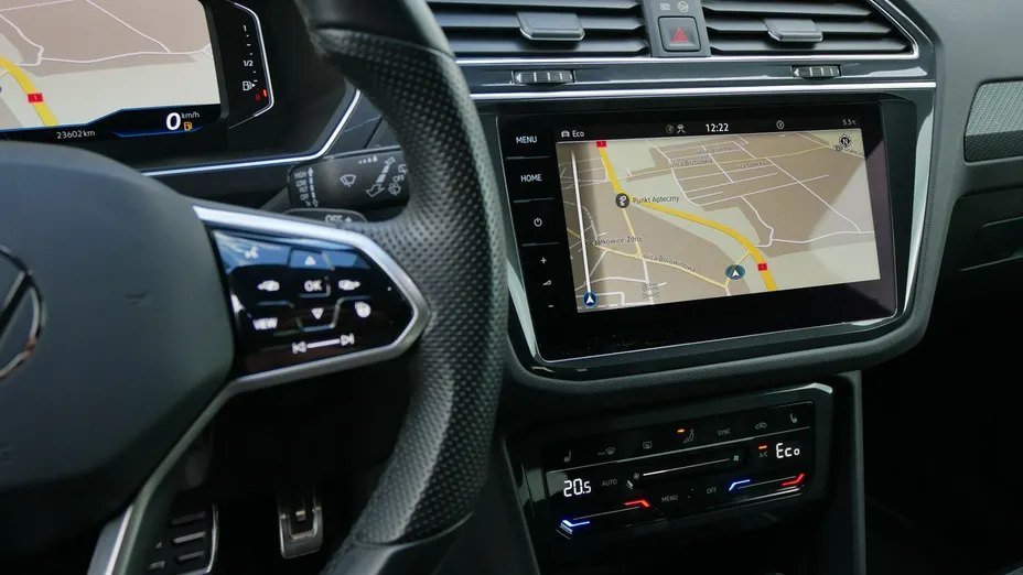 VOLKSWAGEN Tiguan -