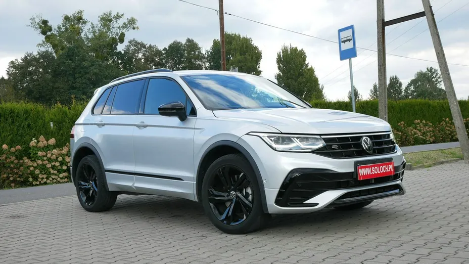 VOLKSWAGEN Tiguan -