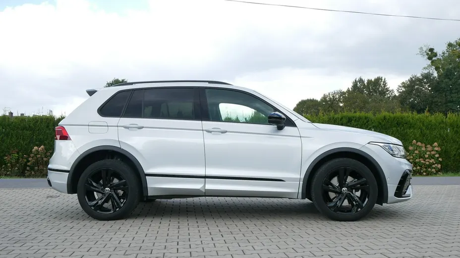 VOLKSWAGEN Tiguan -