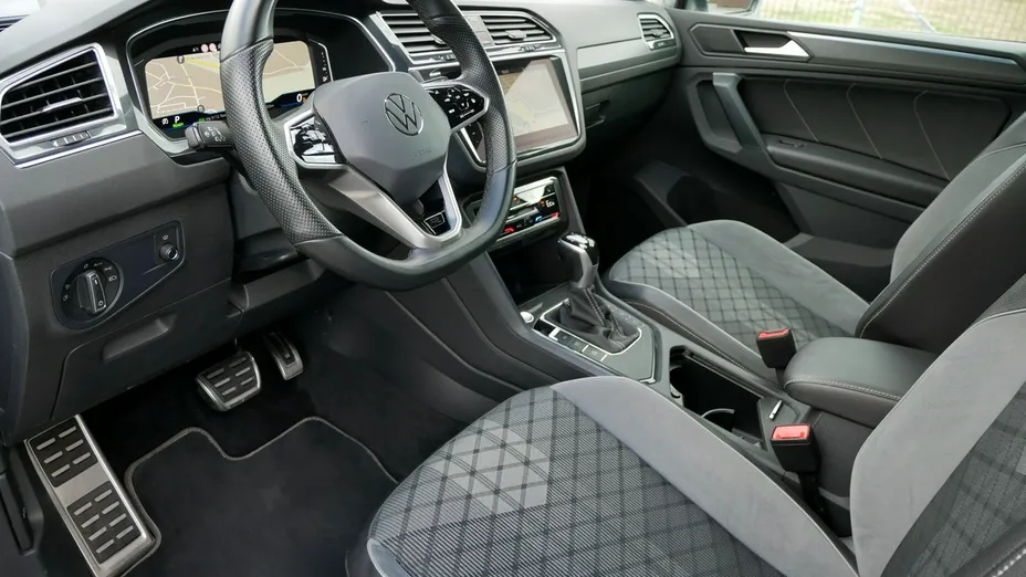 VOLKSWAGEN Tiguan -