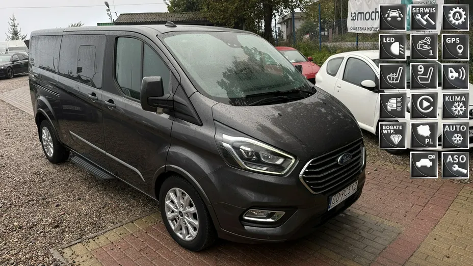 FORD Tourneo Custom -