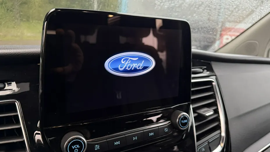 FORD Tourneo Custom -