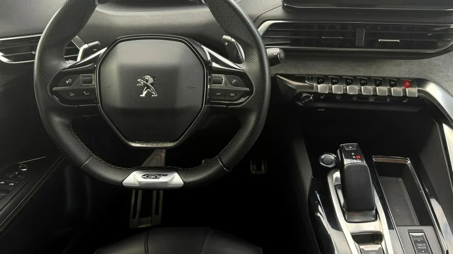 PEUGEOT 3008 -