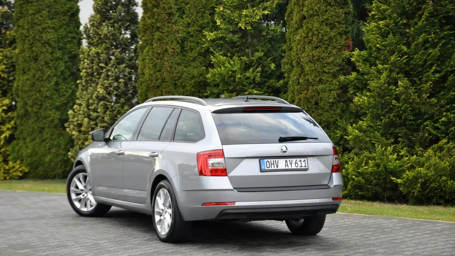 SKODA Octavia -