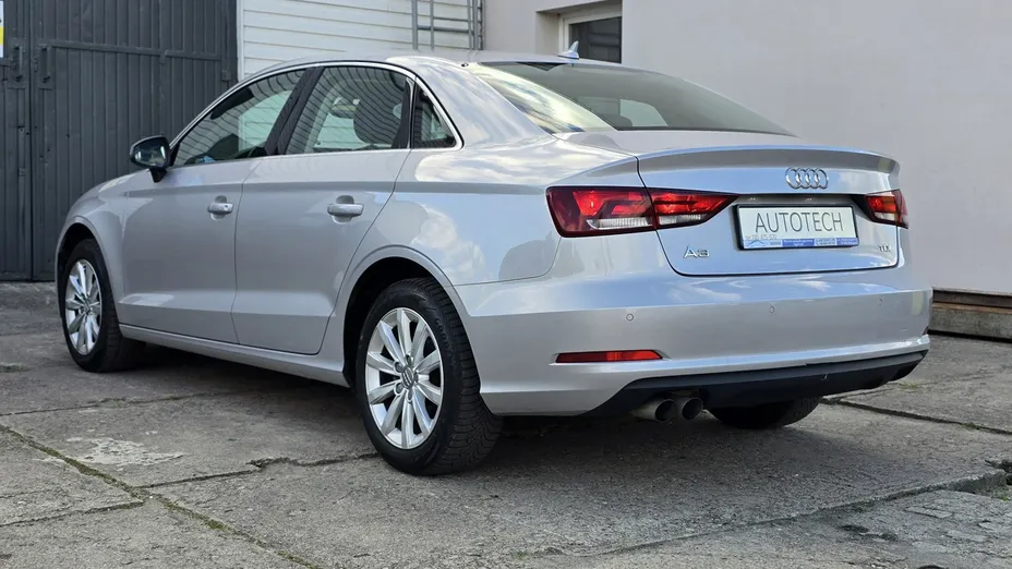 AUDI A3 Limousine -