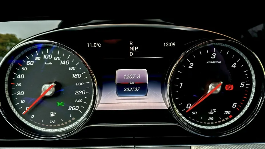 MERCEDES-BENZ E Klasa -