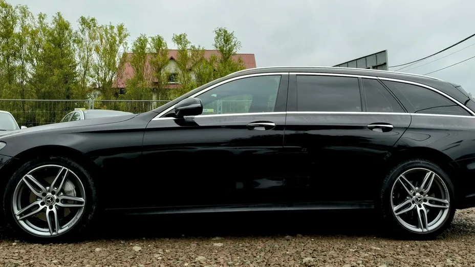 MERCEDES-BENZ E Klasa -