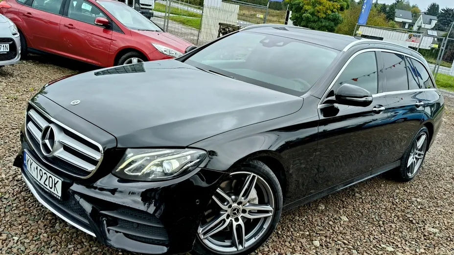 MERCEDES-BENZ E Klasa -