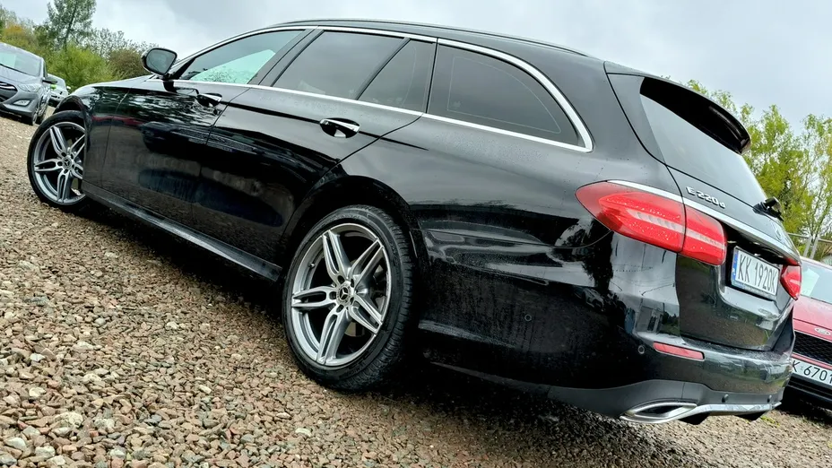 MERCEDES-BENZ E Klasa -