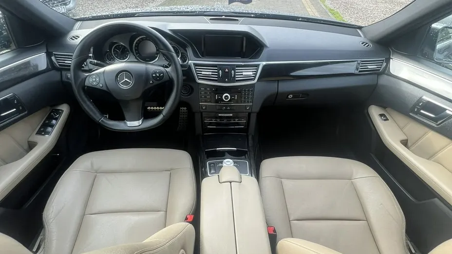 MERCEDES-BENZ E Klasa -
