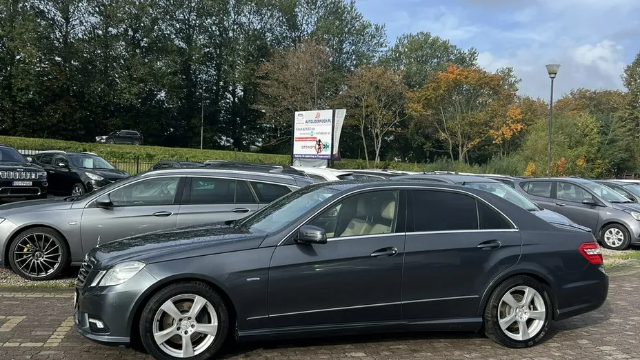 MERCEDES-BENZ E Klasa -