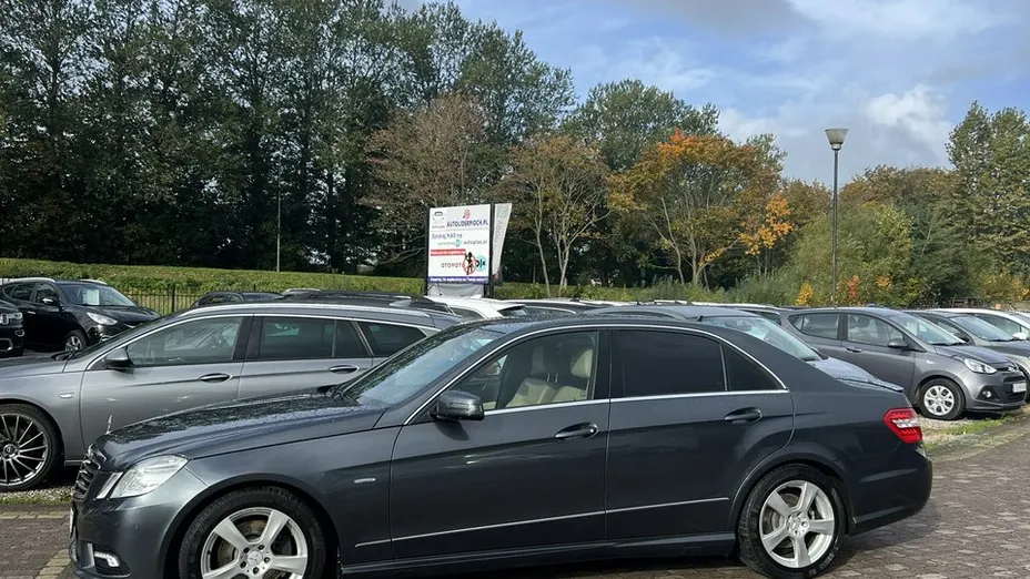 MERCEDES-BENZ E Klasa -