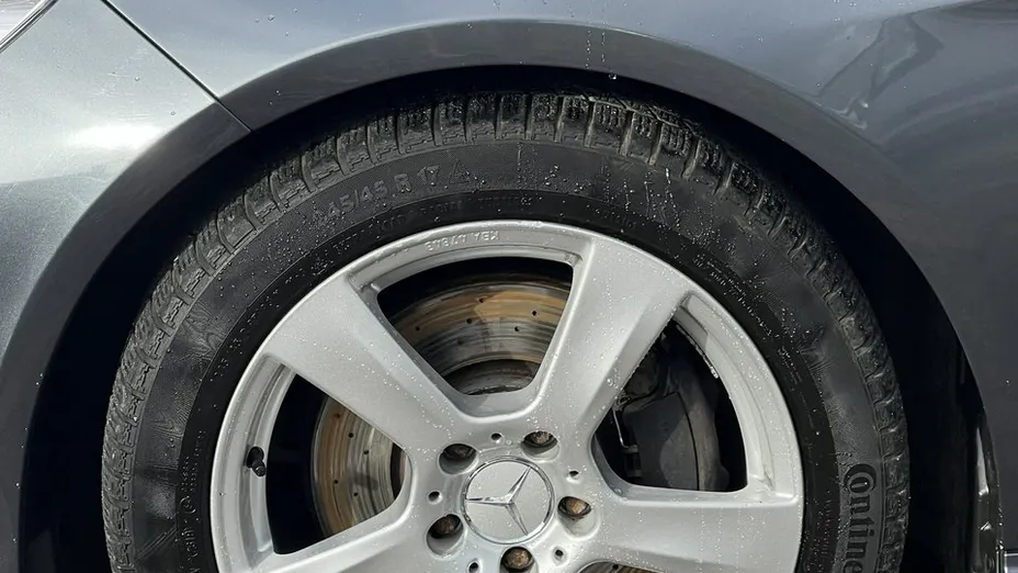 MERCEDES-BENZ E Klasa -