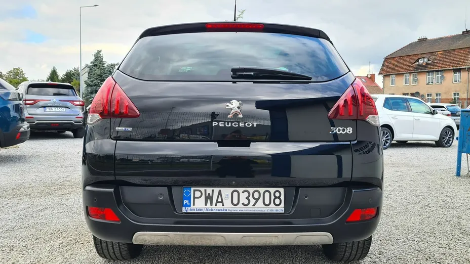 PEUGEOT 3008 -
