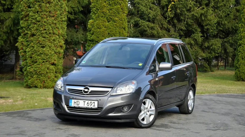 OPEL Zafira -
