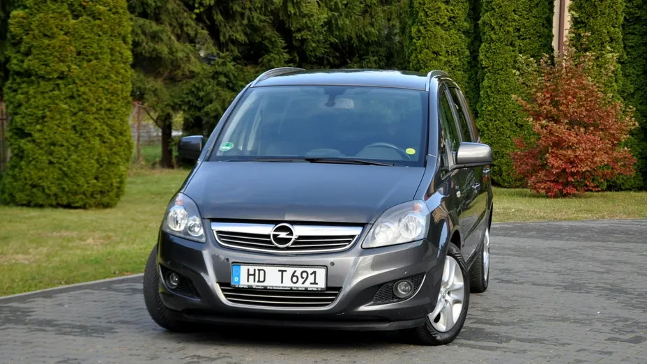 OPEL Zafira -