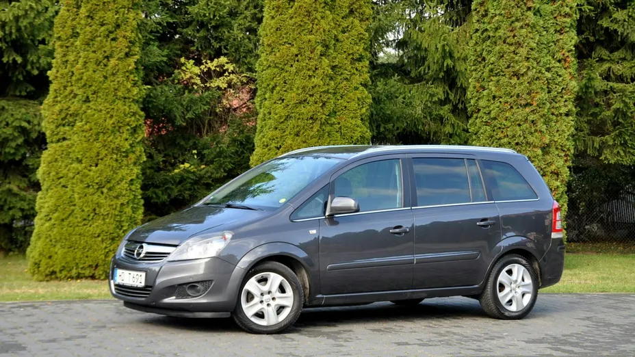 OPEL Zafira -