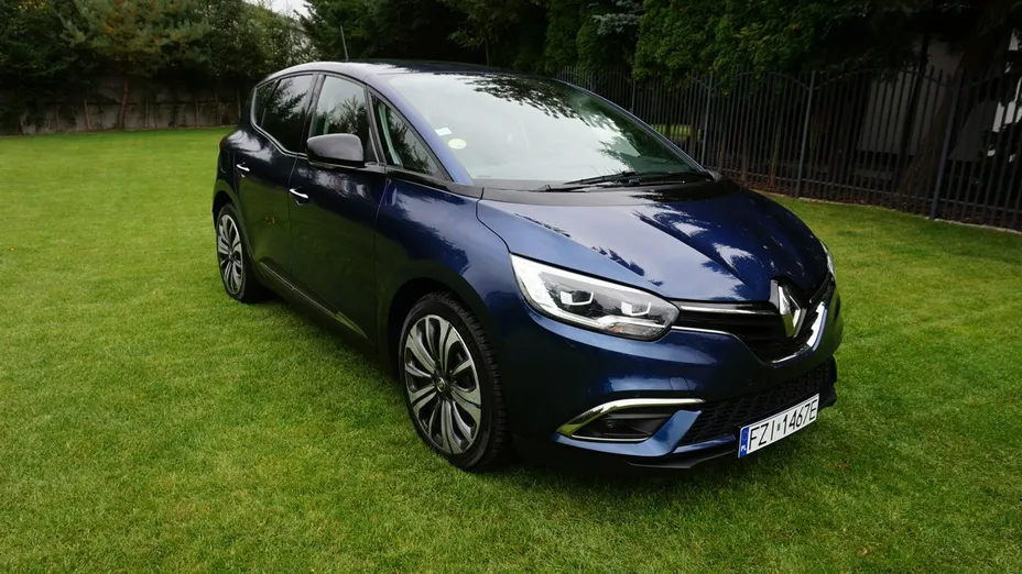 RENAULT Scenic -